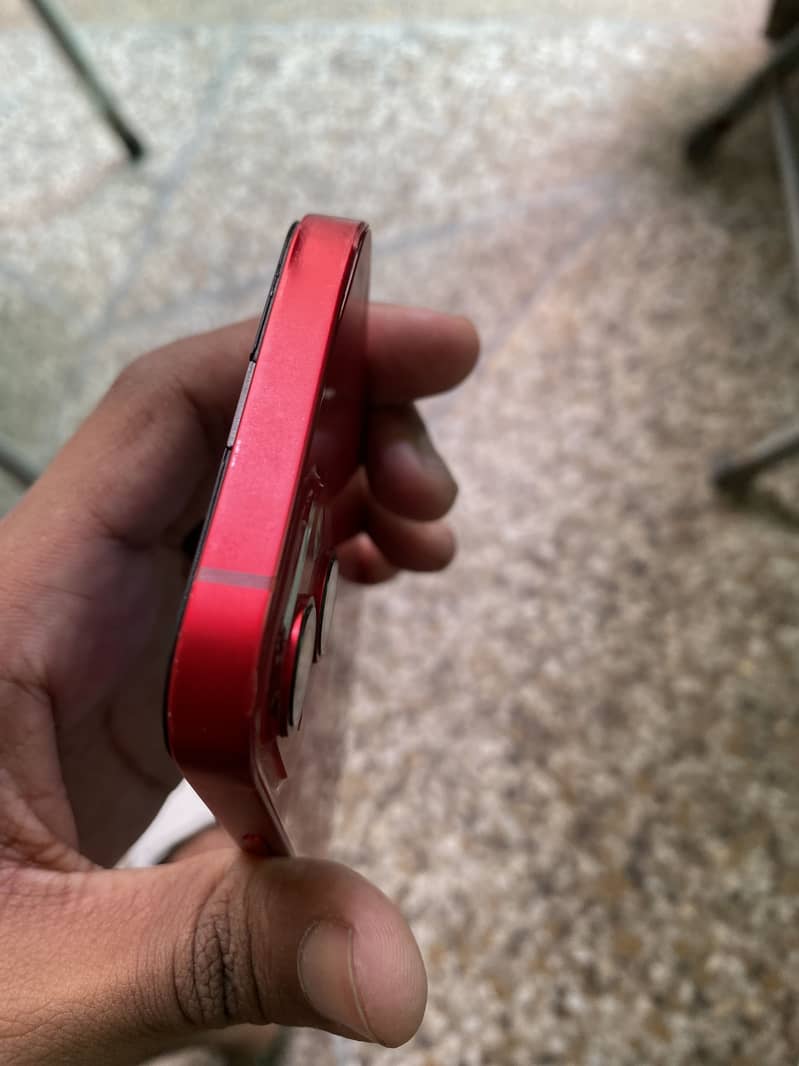 Apple iPhone 13 1