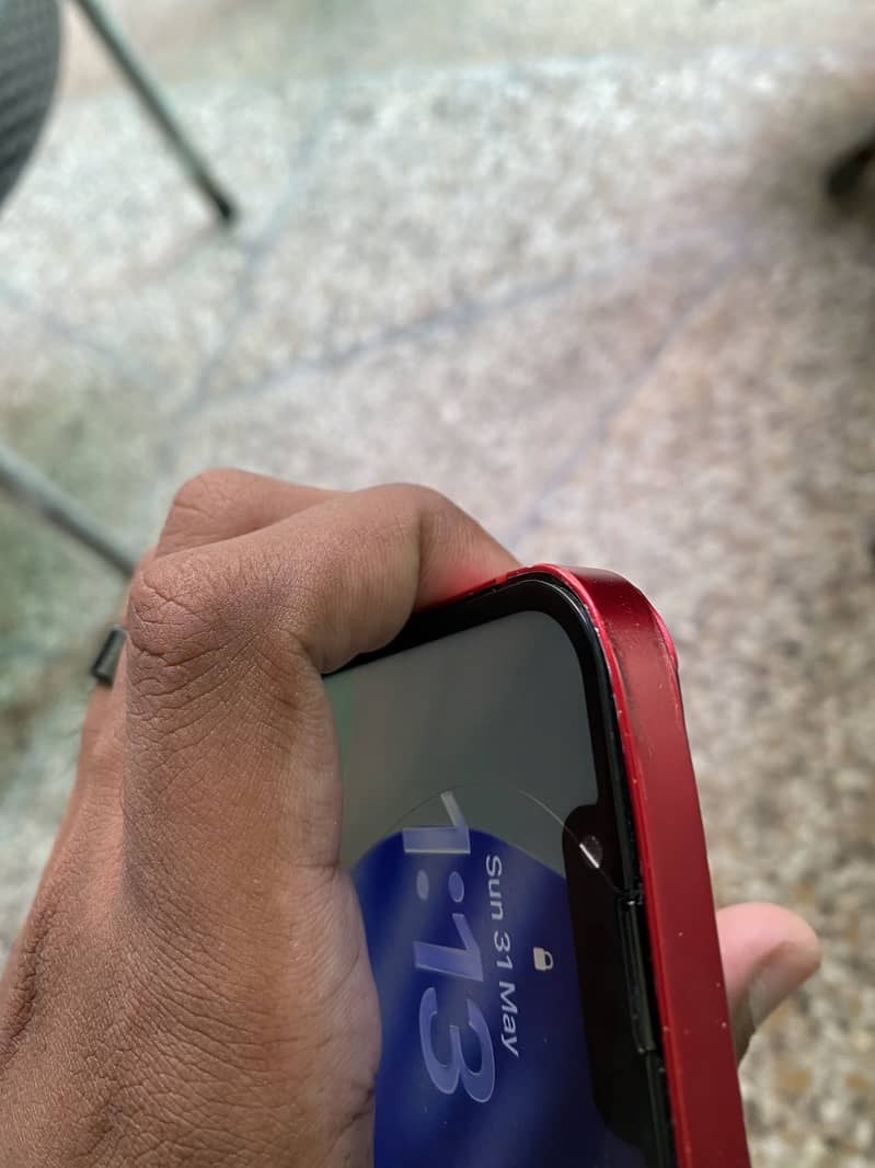 Apple iPhone 13 5