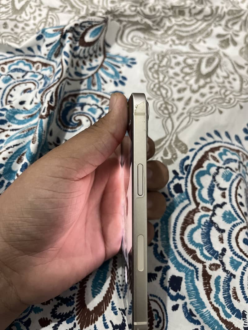 Apple iPhone 13 3