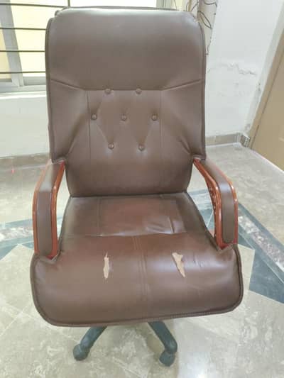 revolving chair with adjustable height and reclines