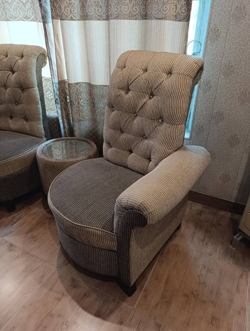 Two chairs with table 1