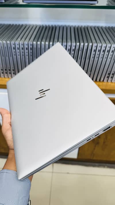 HP EliteBook 845 G7 (Ryzen 3 PRO 4450U | 16GB RAM | 256GB SSD