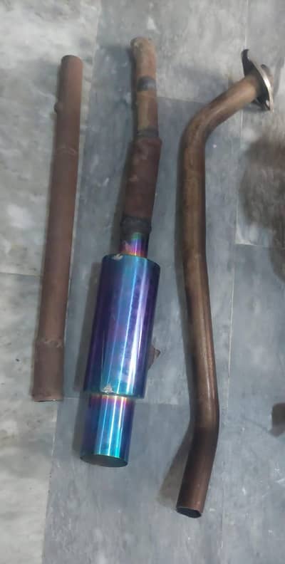 Bass exhaust