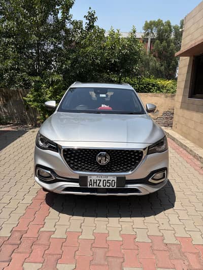 MG HS 2022 Silver CBU