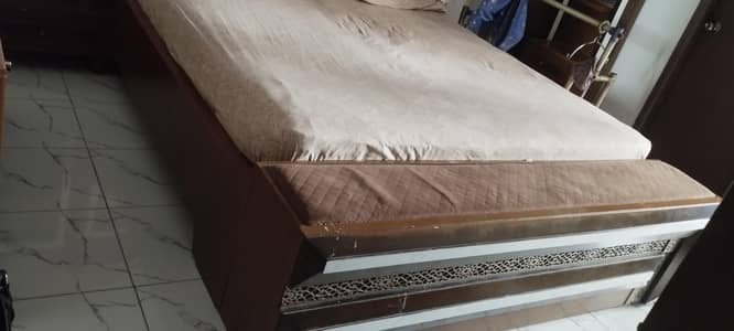 Bed with side tables