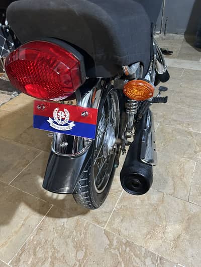 Honda 125 Brand new condition urgent sale