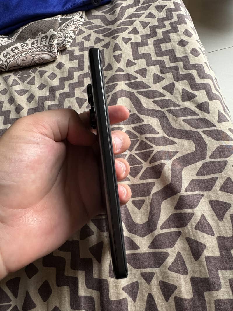 Xiaomi Redmi Note 13 Pro Plus 6