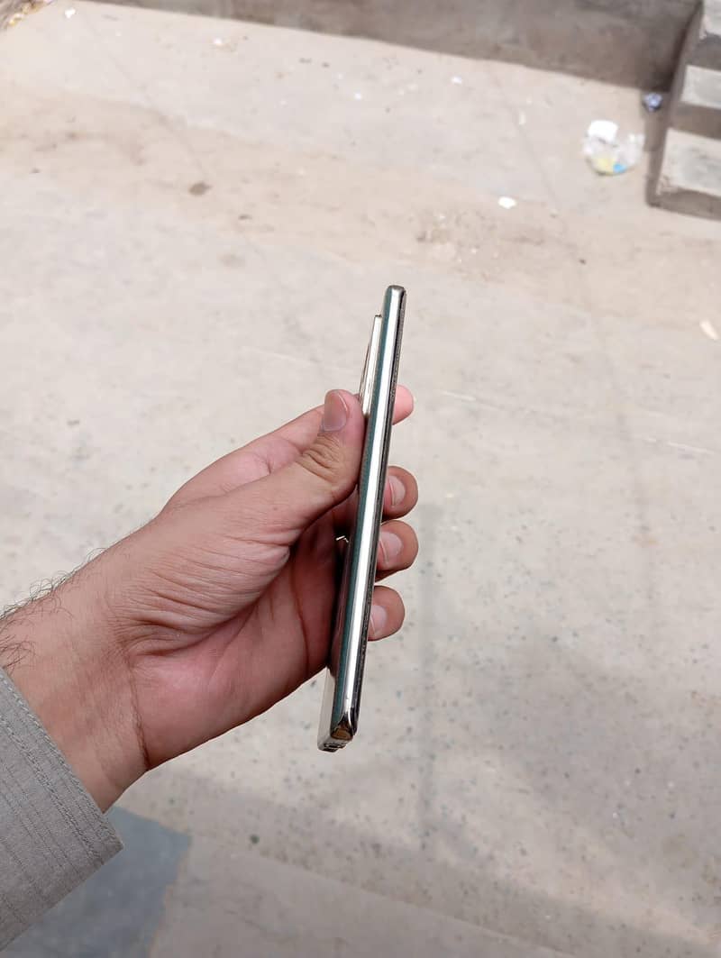 Infinix Note 40 Pro 5