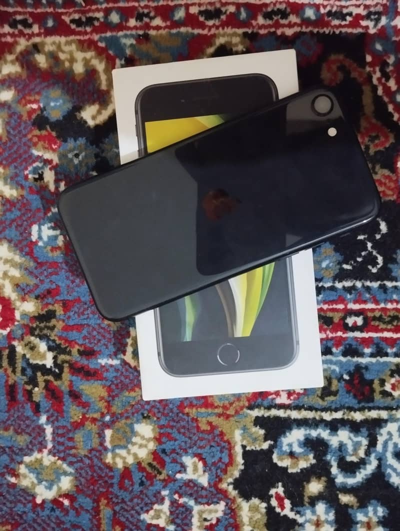 Apple iPhone SE 2 0