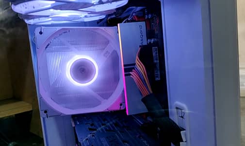 ryzen 3600 b450m gaming SKHynix 256gb EVGA 2080ti HX 850w asgard 16gb
