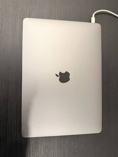 Macbook Air 13 inch 2018