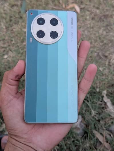 Tecno CAMON 30 8/256 for sale with 70W charger