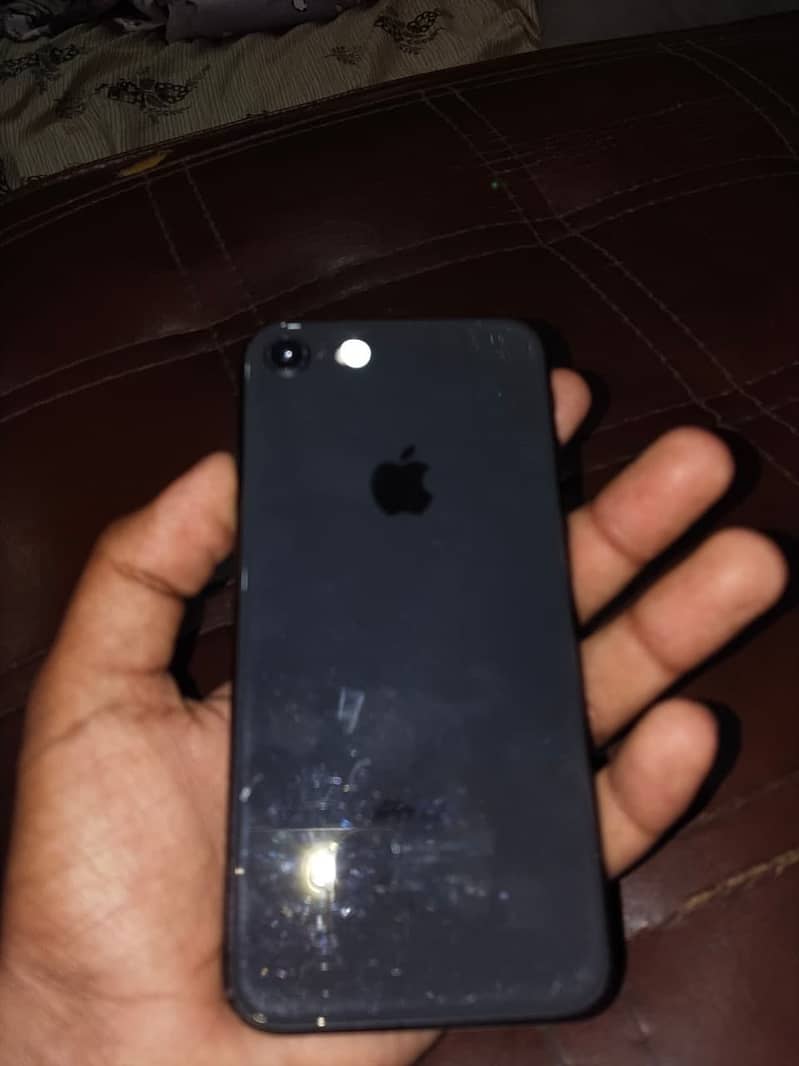 Apple iPhone 8 0