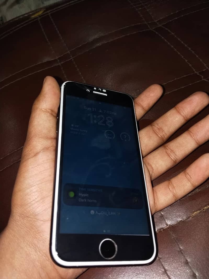 Apple iPhone 8 2