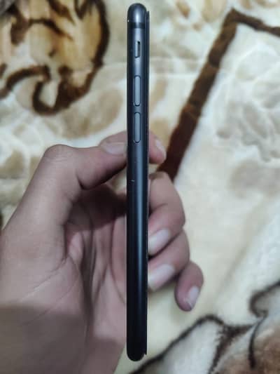 Apple iPhone 8