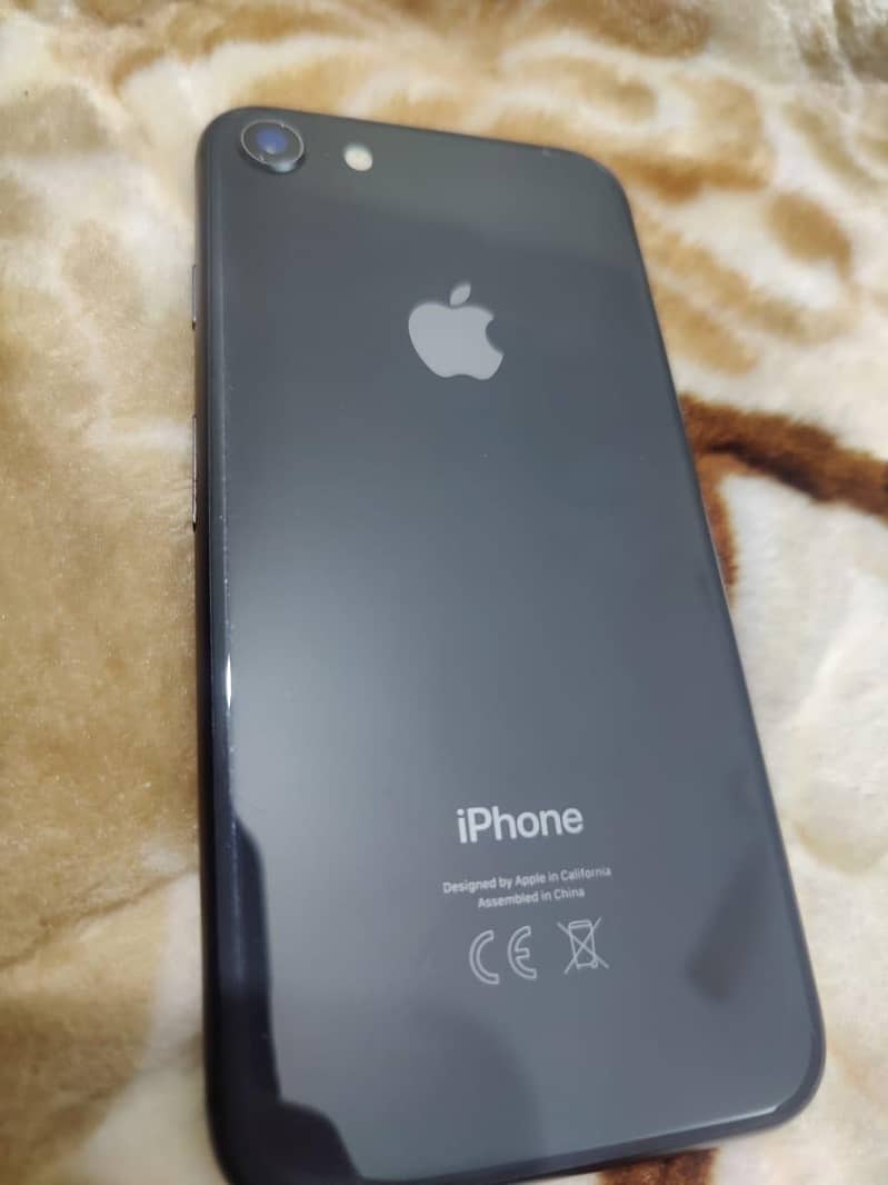Apple iPhone 8 2