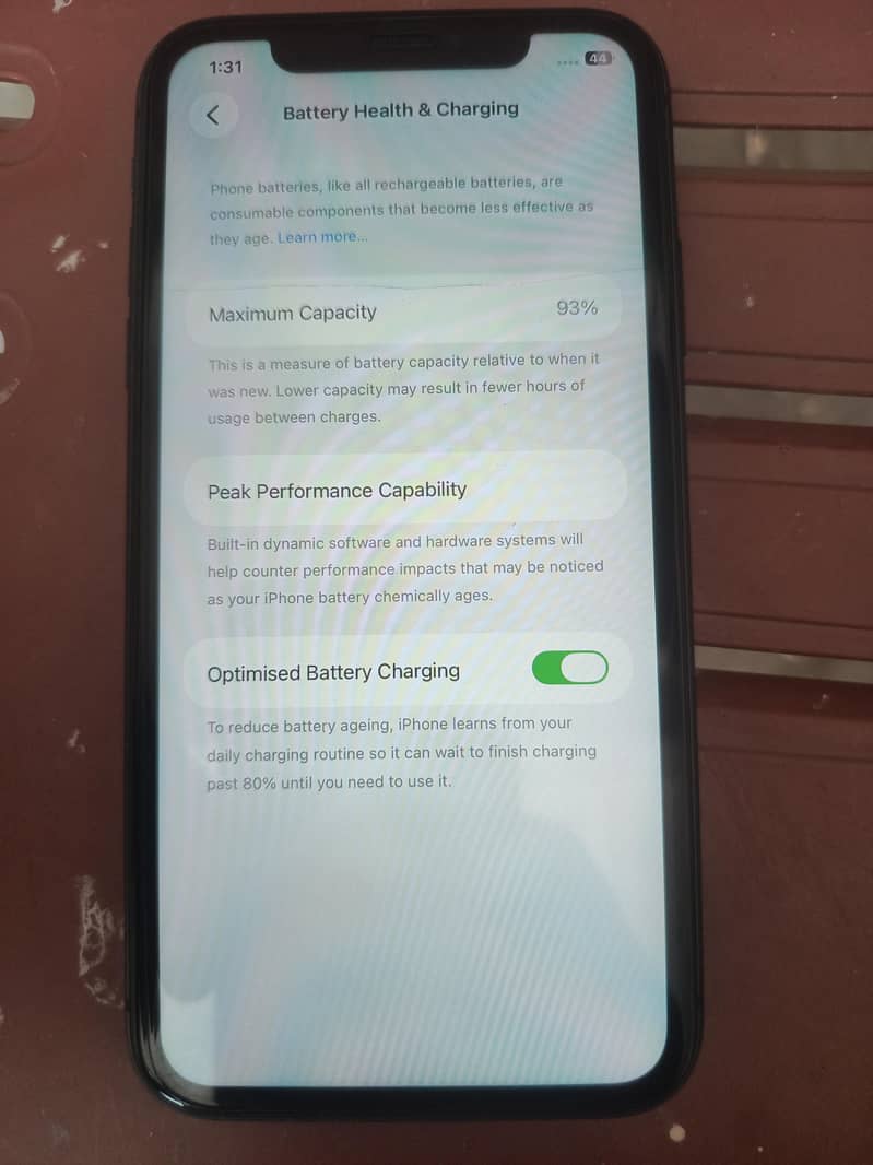 Apple iPhone 11 4
