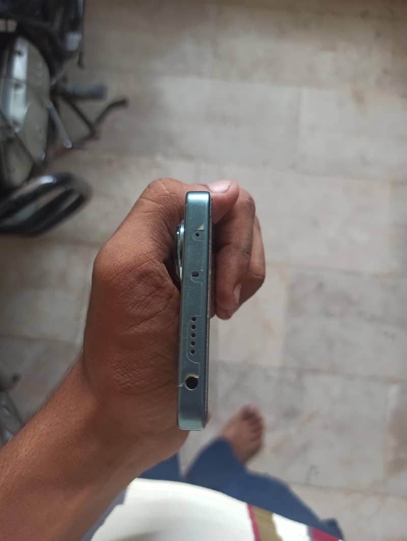 Redmi Note 13 pro 4