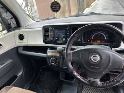 Nissan Moco 2012