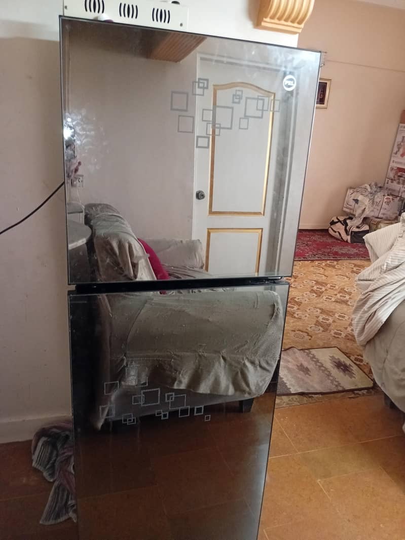 PEL Mirror Fridge 0