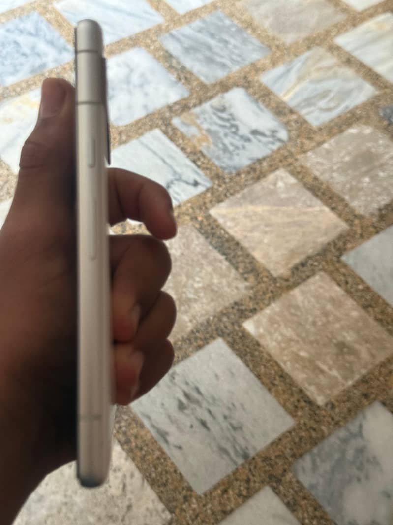 Google Pixel 7a 3