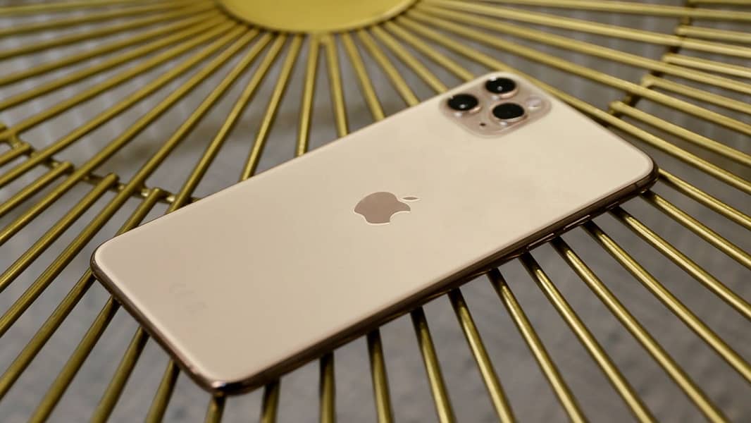 Apple iPhone 11 Pro Max 1