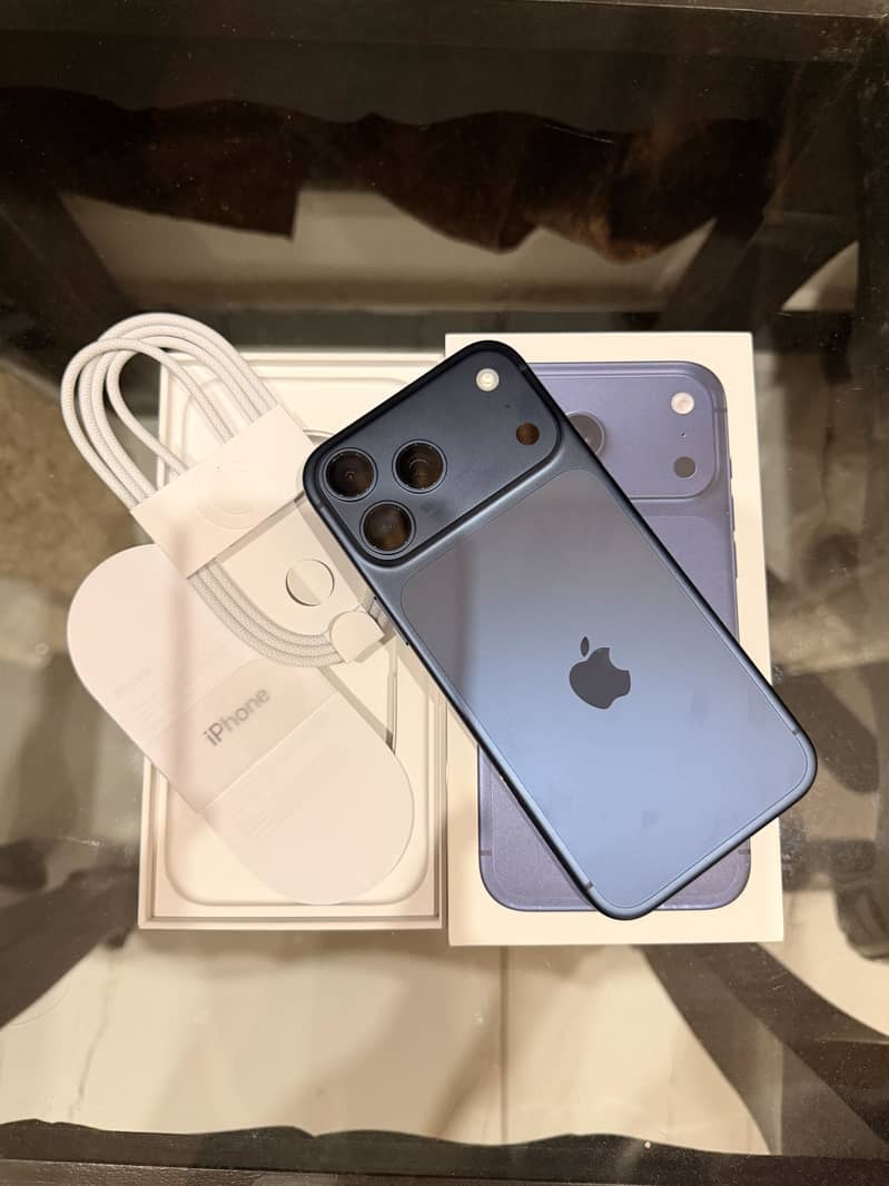 Apple iPhone 17 Pro Max 3