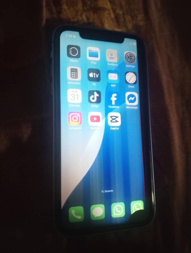 Apple iPhone 16 4