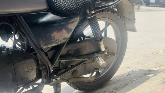 Suzuki GS 150 SE for sale.