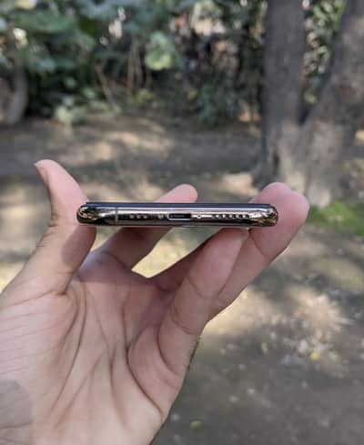 iPhone XS pta 10/10 conditions