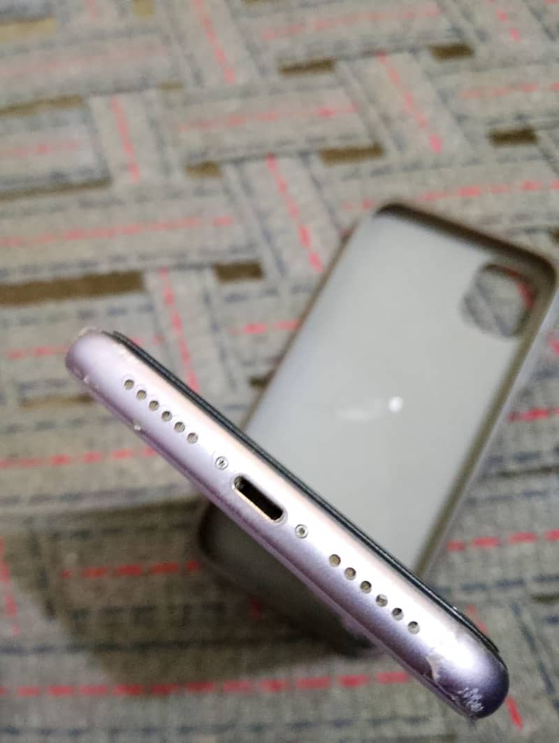 Apple iPhone 11 5
