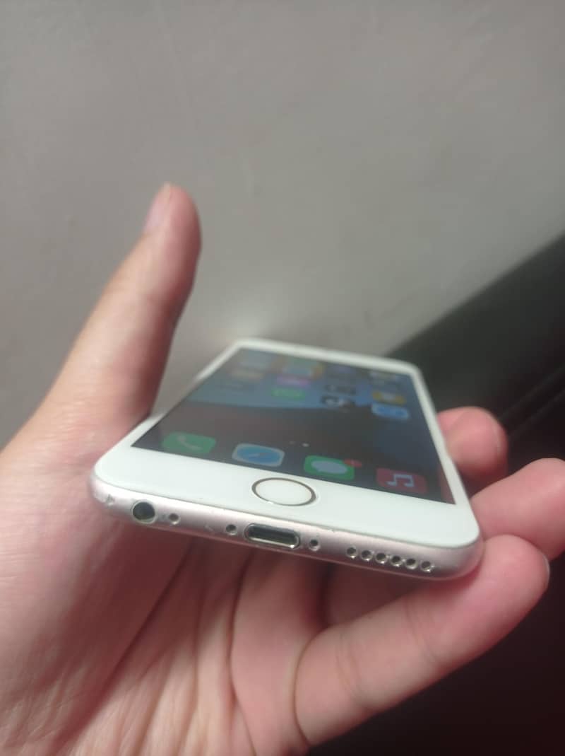 iPhone 6s 4