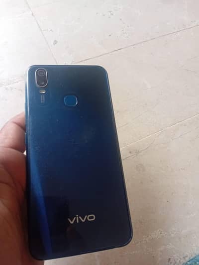 Vivo Y11 (3GB/32GB) – Mint Condition, Complete Box