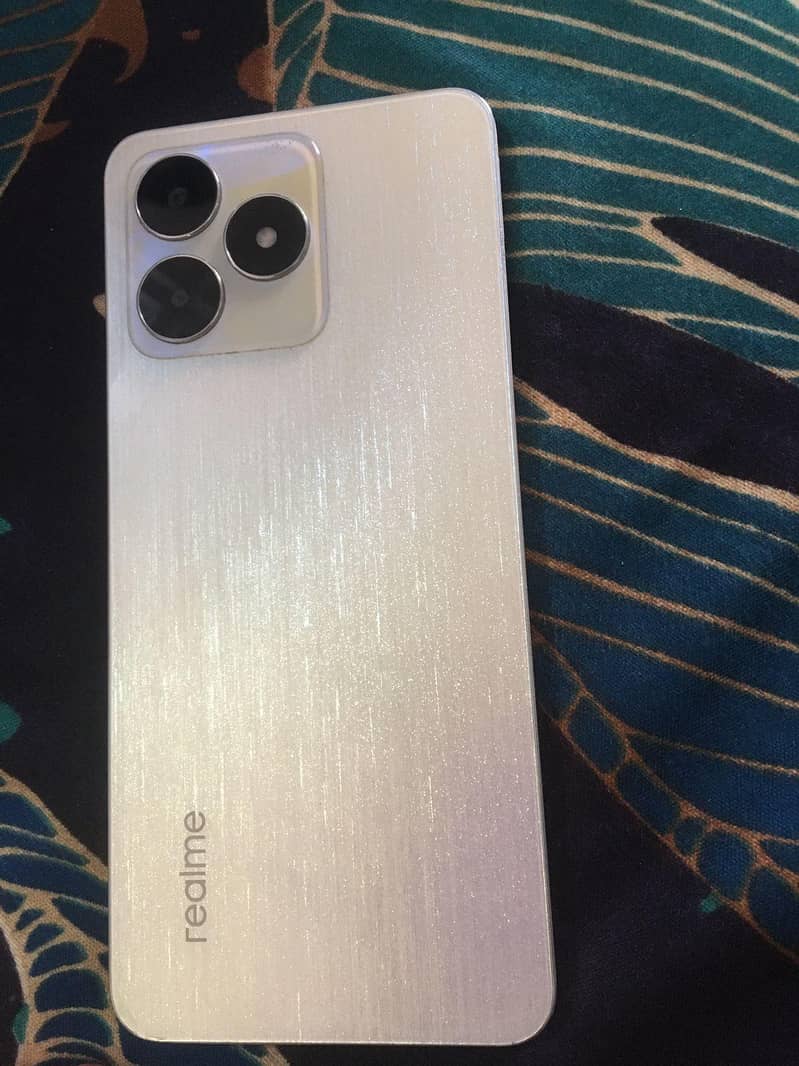 Realme C53 0