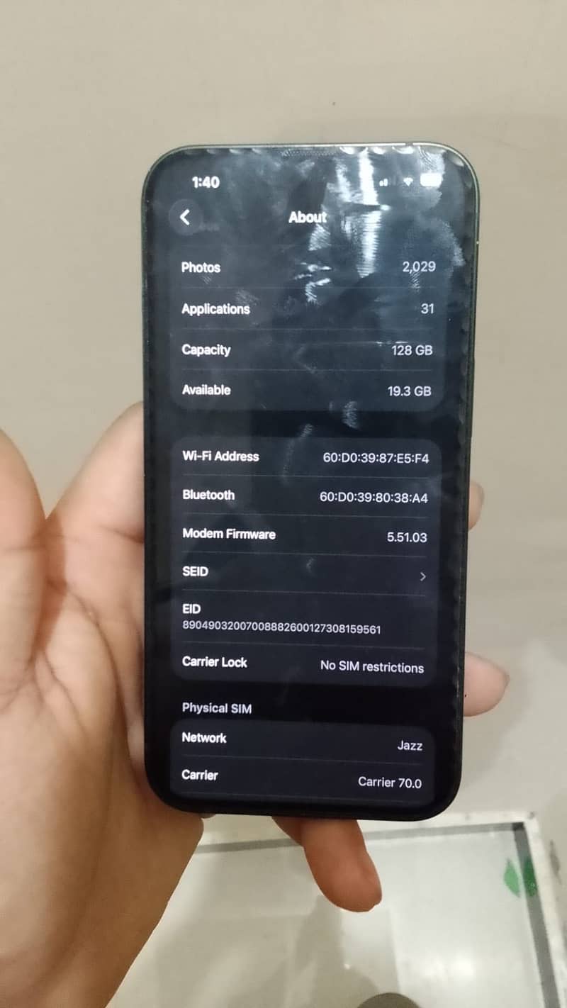 Apple iPhone 13 1