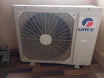 Gree 1.5 ton AC Inverter
