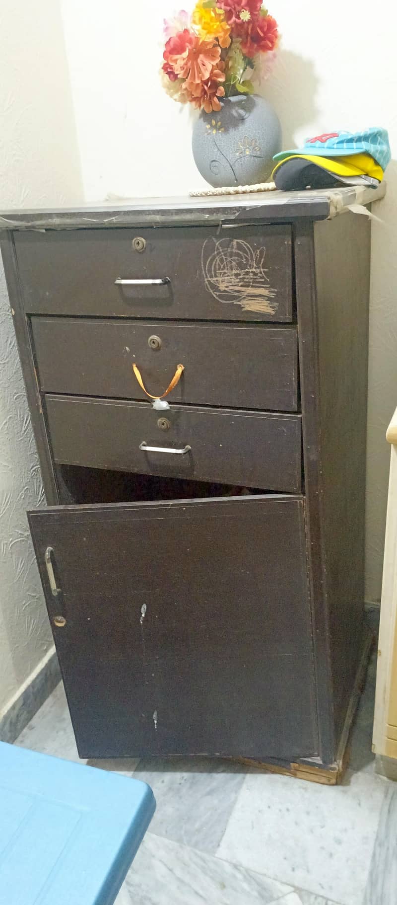Dressing table 2