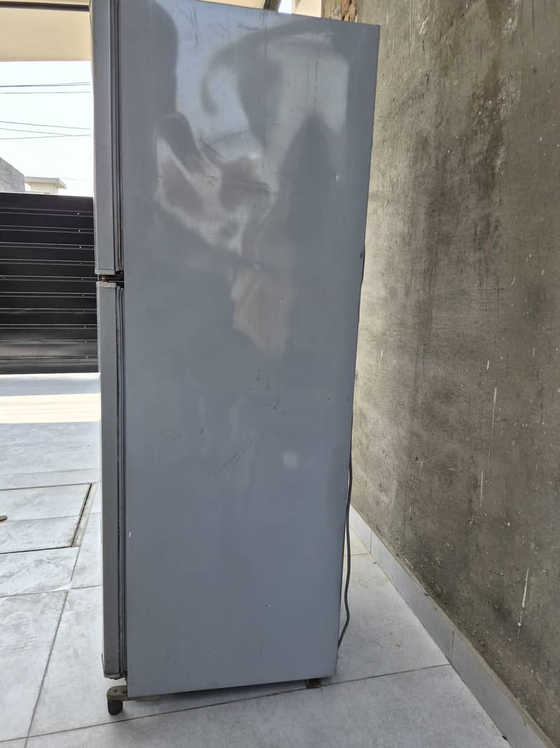 refrigerator 4