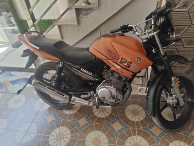 Yamaha YBR G125