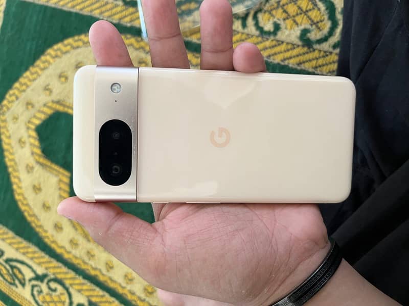 Google Pixel 8 1