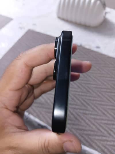 Apple iPhone 15