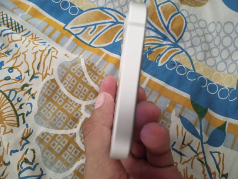 Apple iPhone 12 5