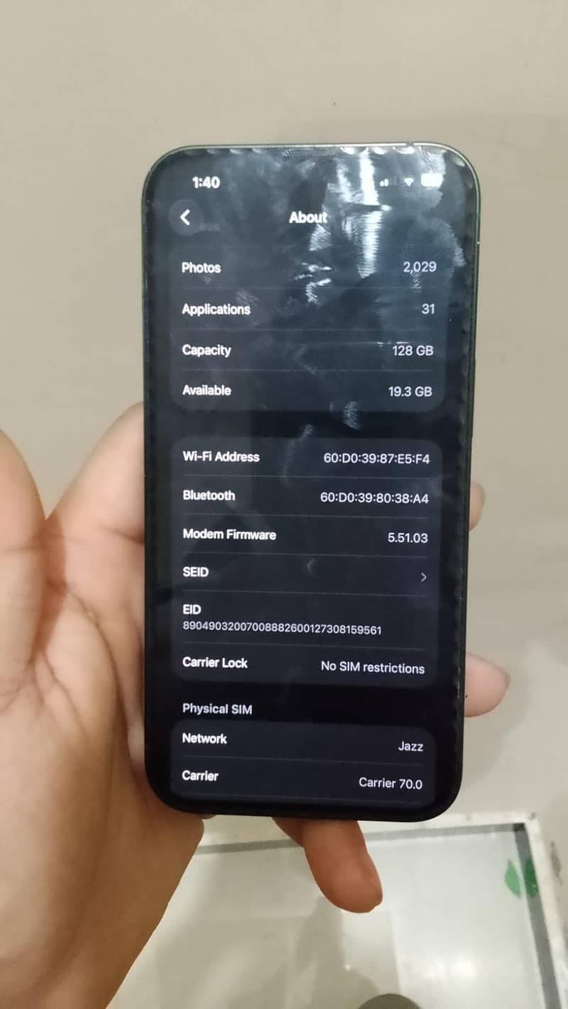 Apple iPhone 13 5