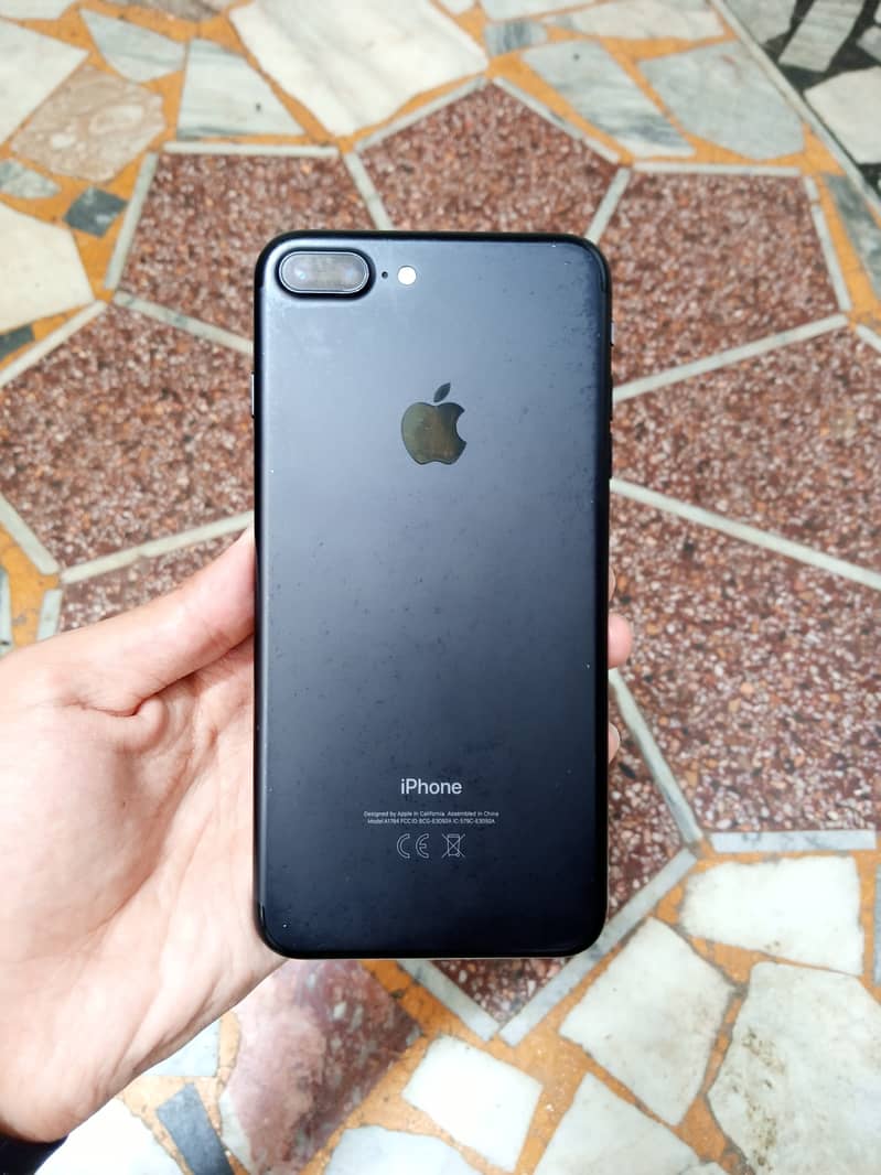 Apple iPhone 7 Plus 7