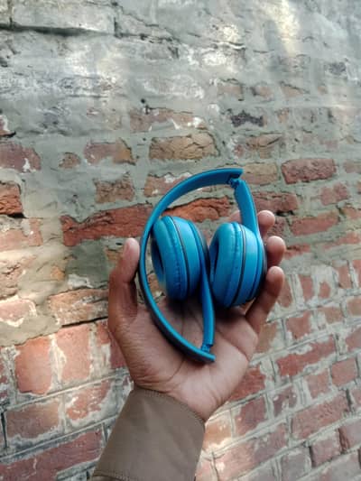 wireless headphones.