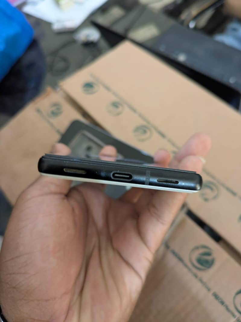 Google Pixel 6a 1