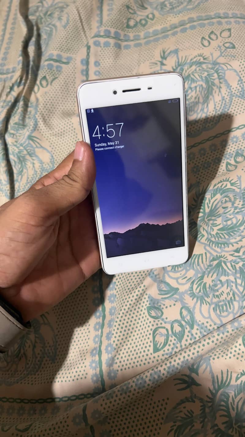 OPPO A37 2