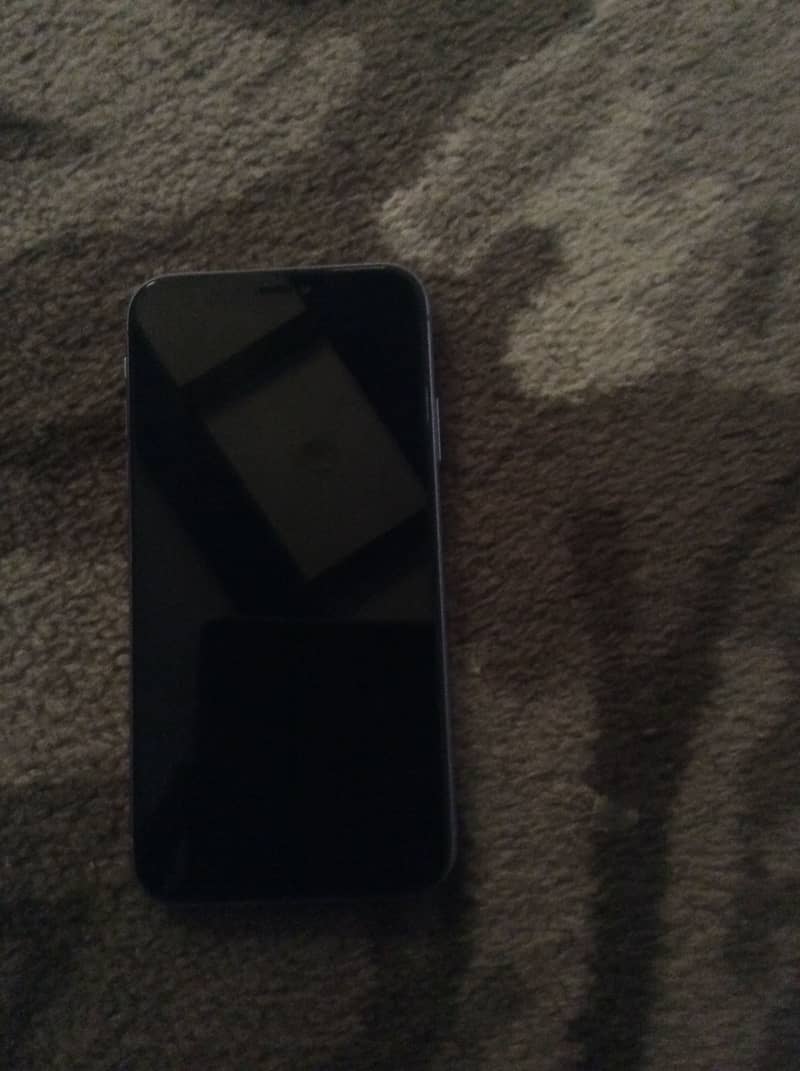 Apple iPhone 11 8