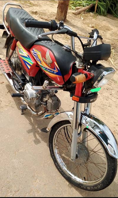 Honda CD 70  Model 2020 Red