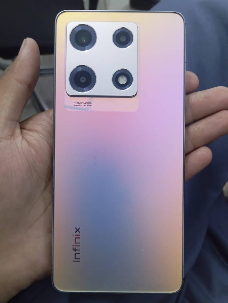 Infinix Note 30 Pro 3